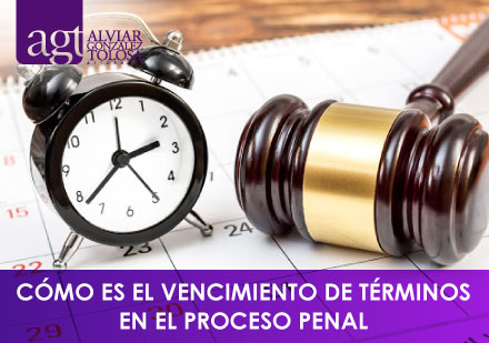 Reloj con Calendario y Mazo Legal