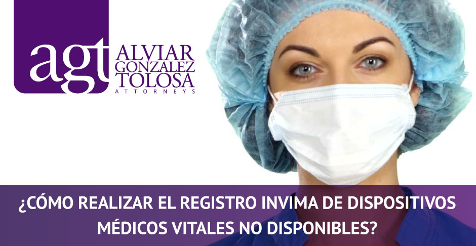 ¿Cómo Realizar el Registro INVIMA de Dispositivos Médicos Vitales No Disponibles? Doctora con Tapabocas y Protector de Cabello