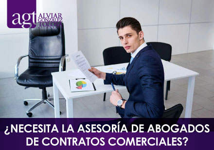 Abogado de Contrato Comercial en su Oficina