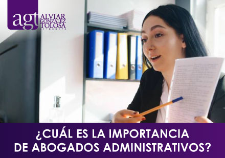 Abogada Administrativa