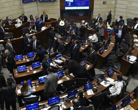 Senado de Colombia aprueba la reforma laboral