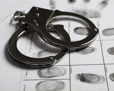 Derecho a la defensa desde la etapa de indagaci�n